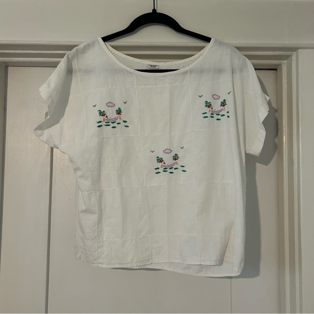 Vintage White Embroidered Top with Design